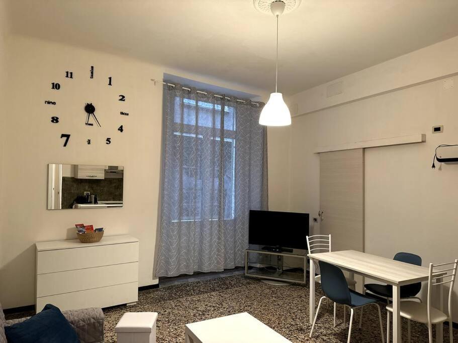 Ridi Che Ti Passa In Vico Del Fieno Apartment Genova Exterior foto